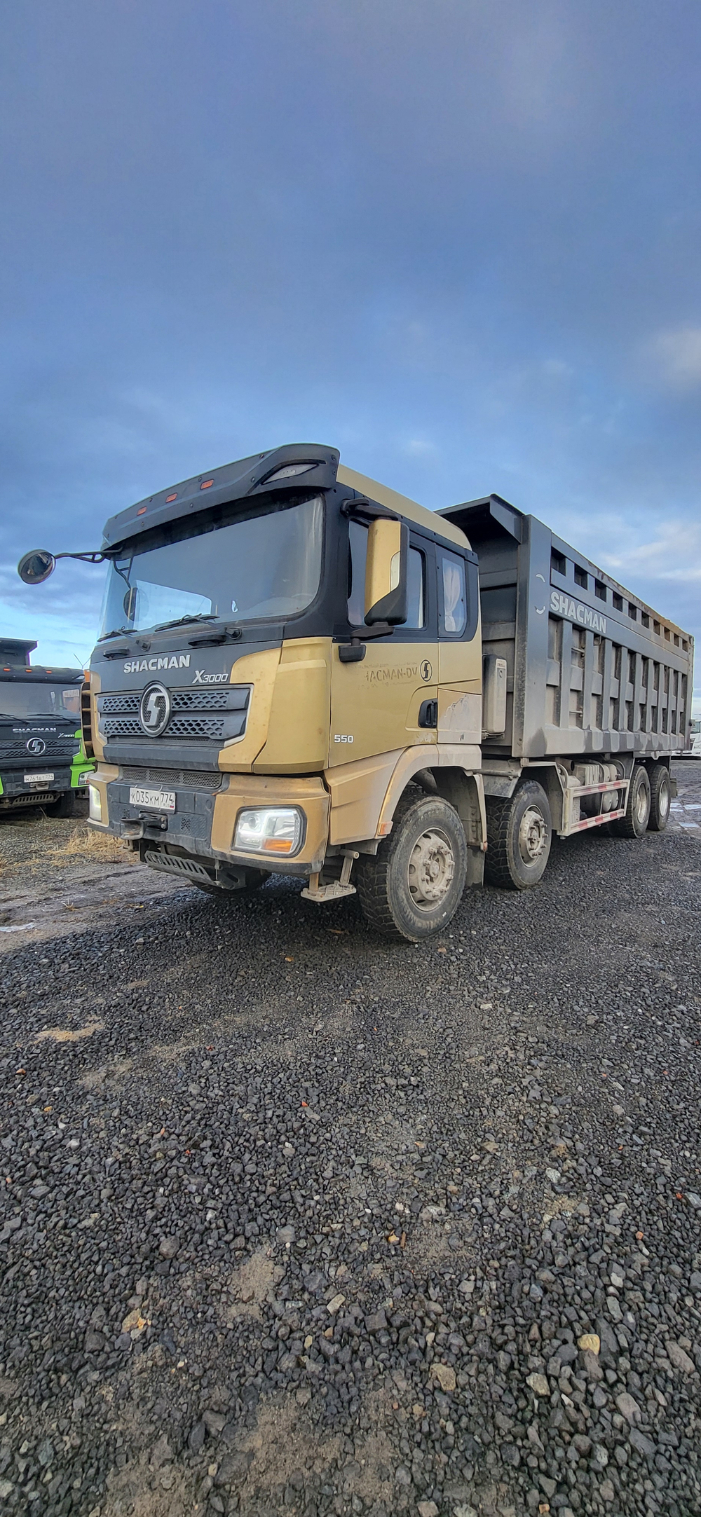 Shacman (Shaanxi) SX* 8x4 Самосвал SX331863366 (Дизельный, 12,5 л, 544 л.с., МТ)