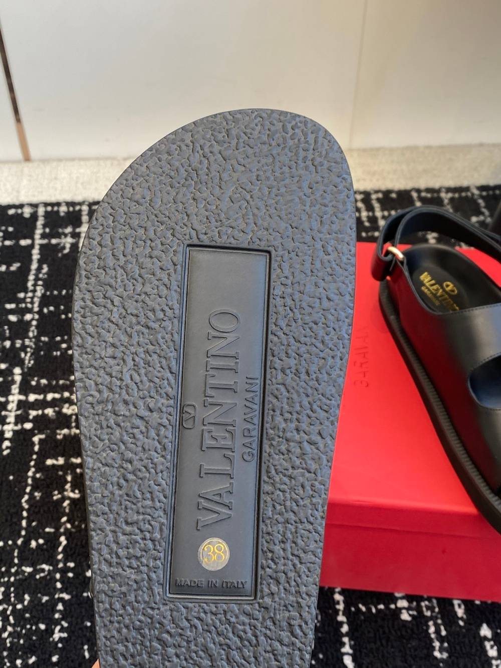 Valentino Sandals (2 colors)