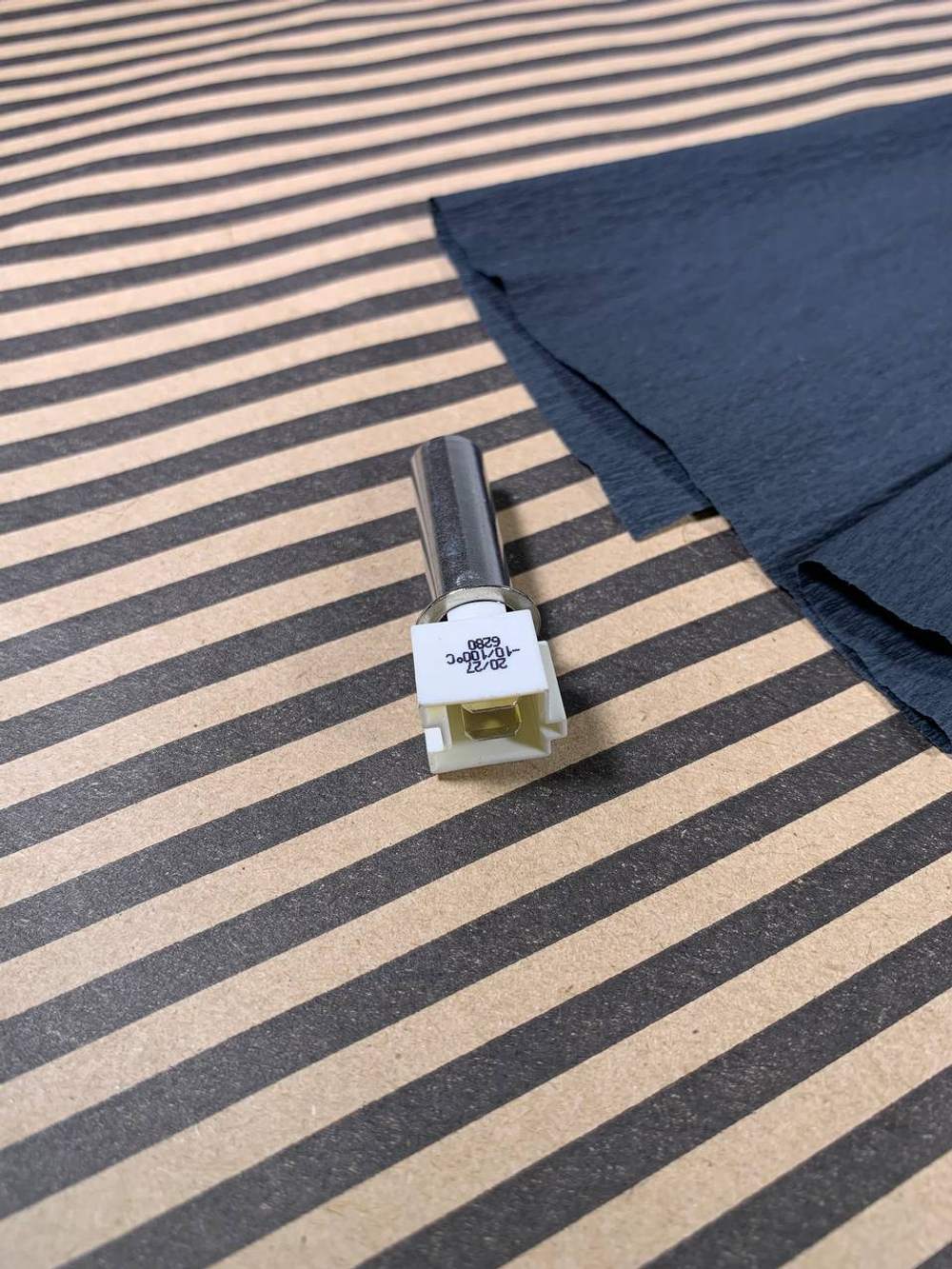 Термодатчик в тэн для стиральной машины 4,8 kOm белый