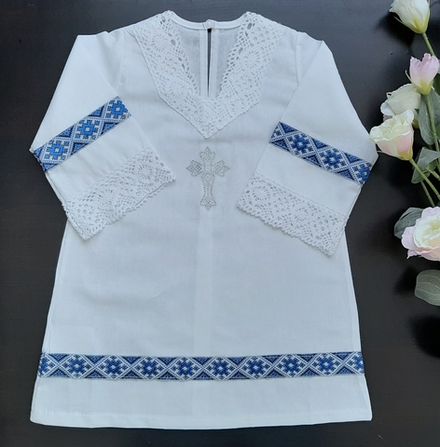Крестильная рубашка " Русский стиль" с голубой тесьмой