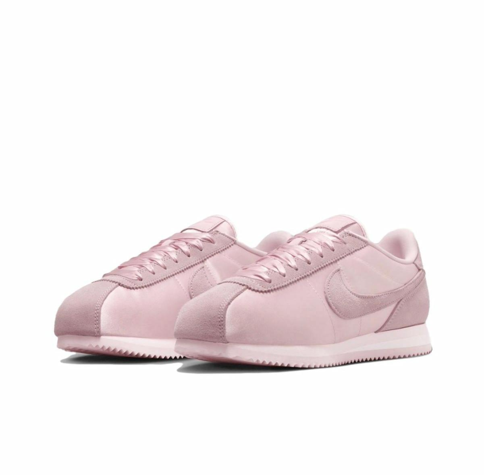 Женские кроссовки Nike Cortez Textile Satin 'Soft Pink' FV5420-600
