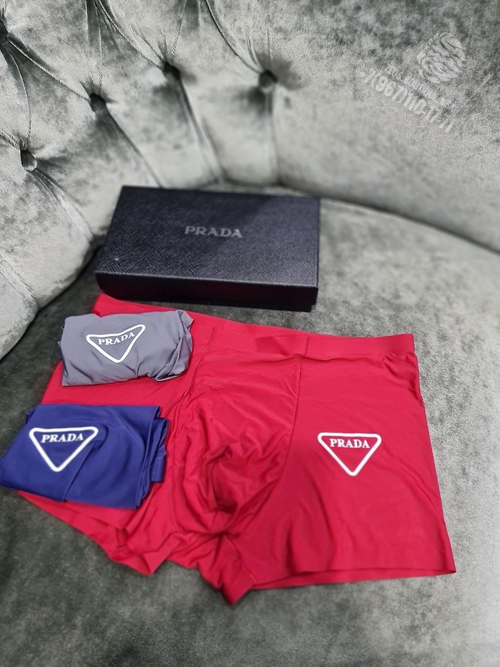 Боксеры Prada