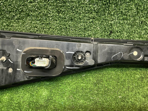 Фонарь багажника Chery Tiggo 8 Pro Max (23-нв)