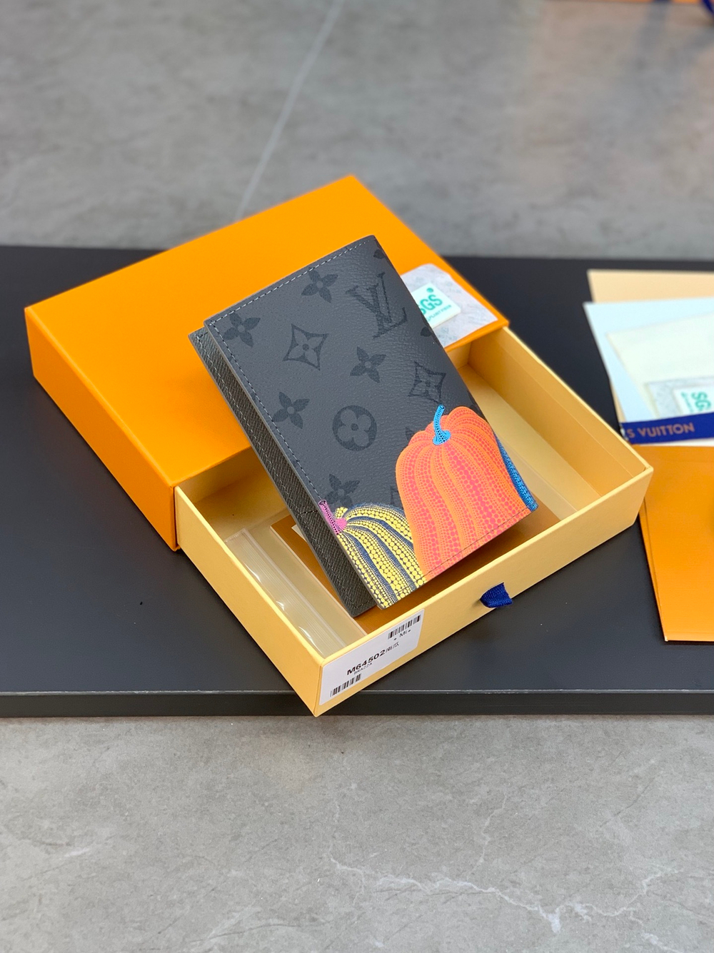 Louis Vuitton Pocket Organizer