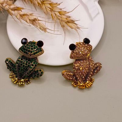 Брошь "Лягушка"