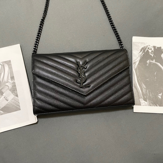 Saint Laurent WOC 22 cm