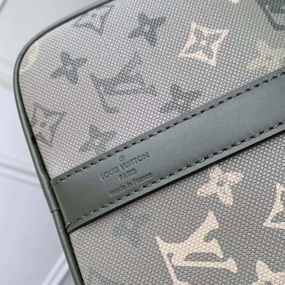 Louis Vuitton Keepall Bandouliere 35
