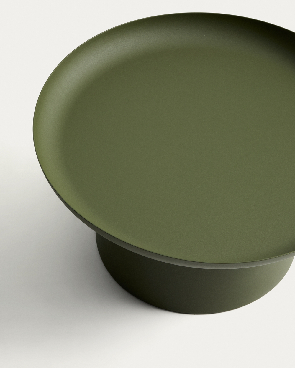 Уличный столик Arcola из зеленого алюминия, диаметр 70 см