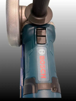 Болгарка -угловая шлифовальная машинка ВОSСН 125 1150В