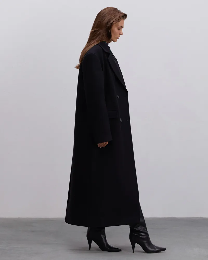 Двубортное пальто из шерсти черное