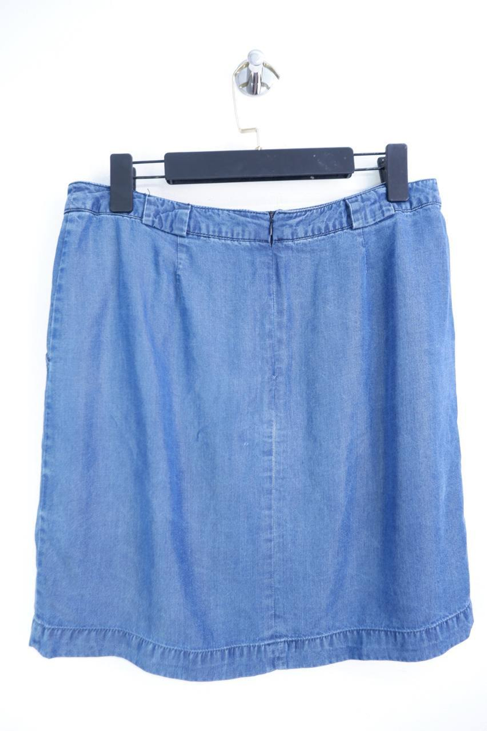 Юбка Zolla базового кроя и из мягкой ткани, маркировка L, 48 размер