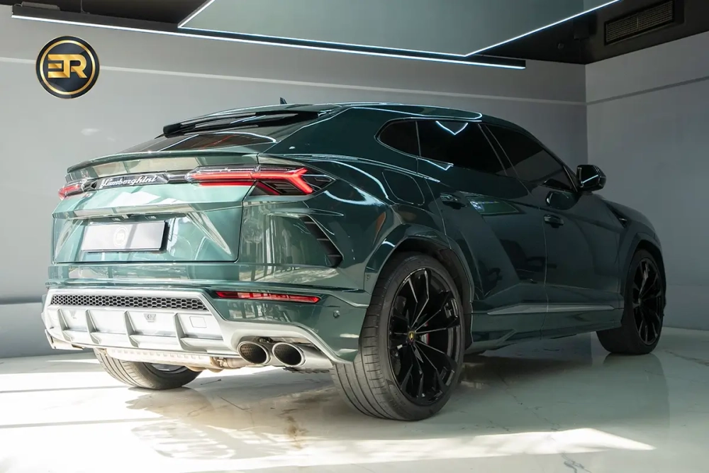 Lamborghini Urus Green