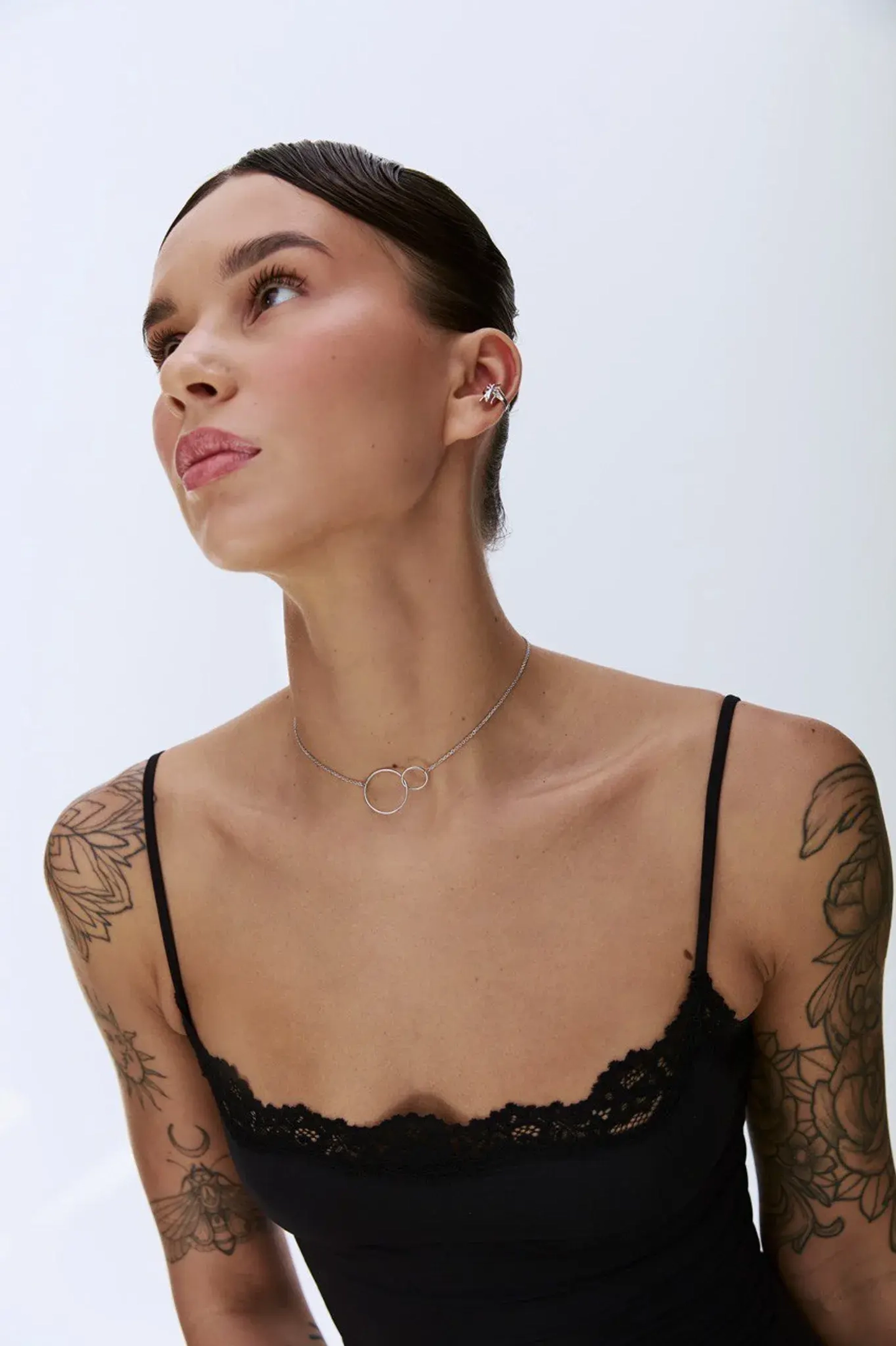 Колье Бесконечность с двумя кольцами