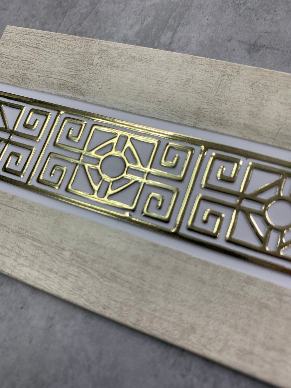 Цвет 04 "Амулет" (7см) декоративная планка (бленда)