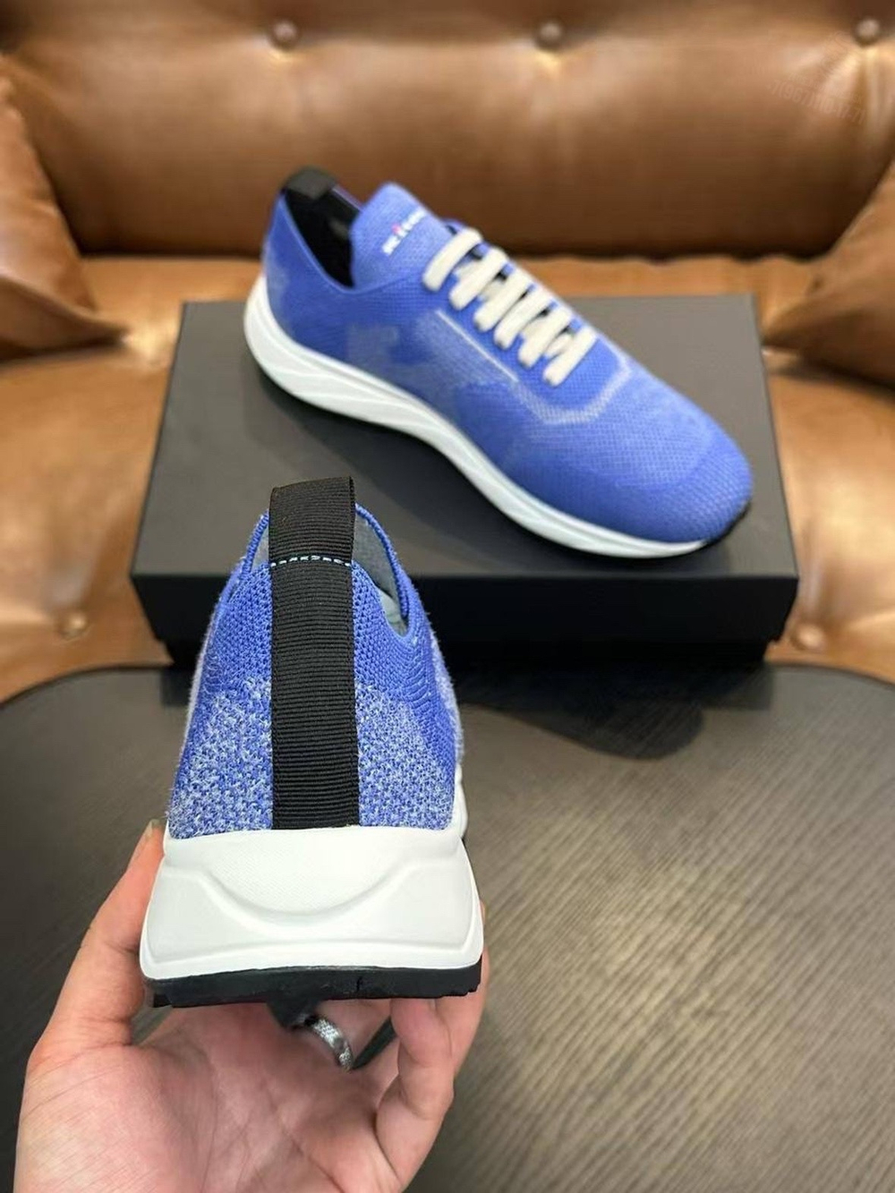 Кроссовки Kiton