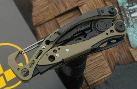 Мультиинструмент Leatherman Skeletool Coyote Tan