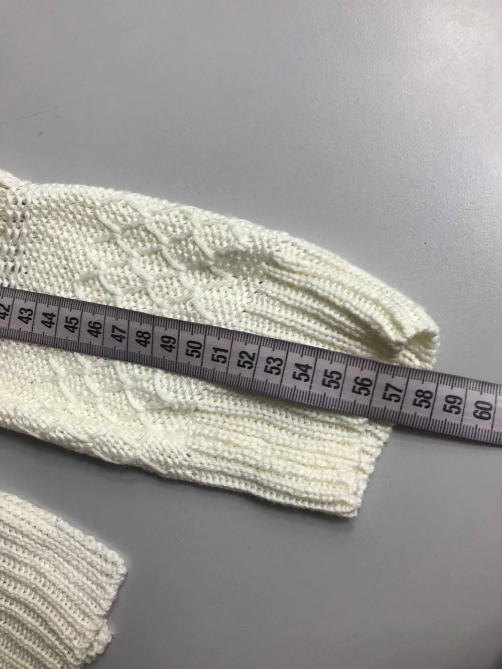 Джемпер красивой вязки, визуально на 44 размер