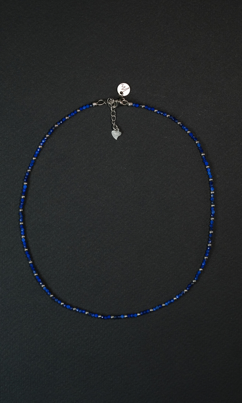 Чокер "Memo about Finance" из лазурита с серебряными бусинами с удлинителем 33-38 см