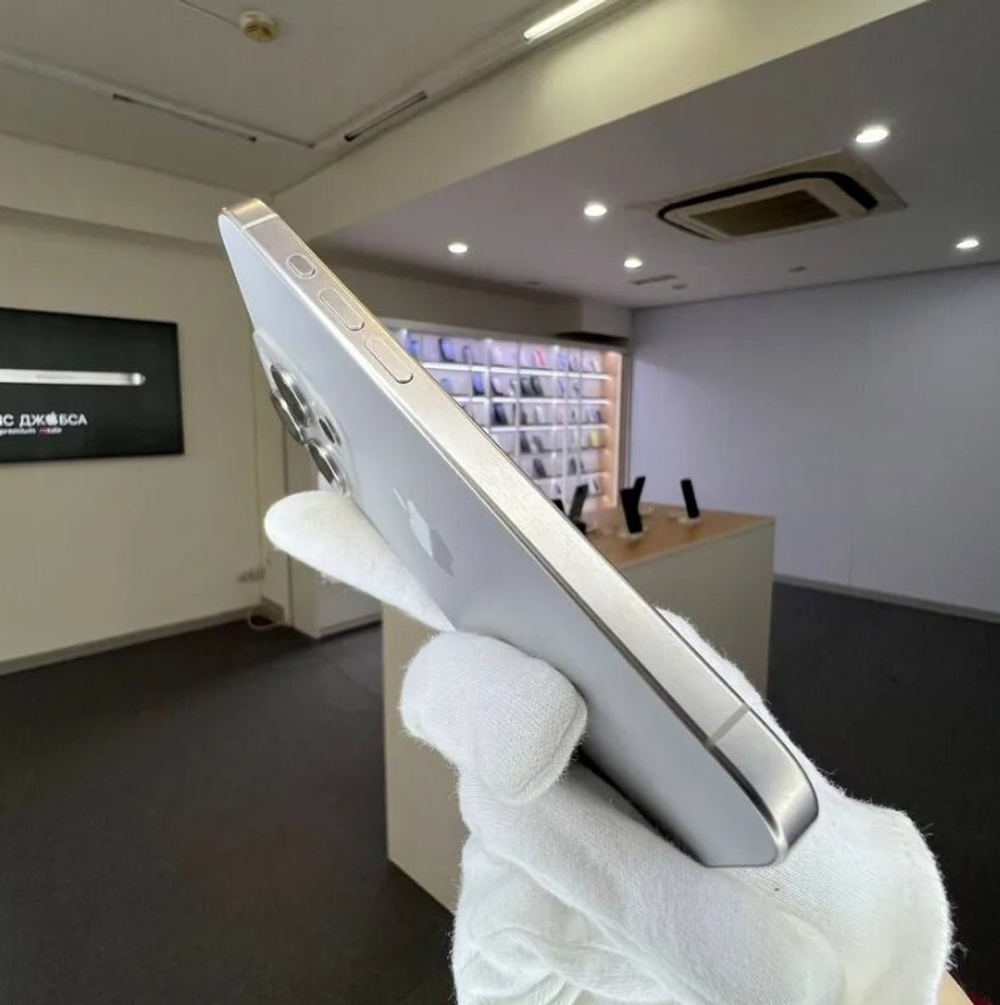 iPhone 15 Pro, 256 ГБ б/у