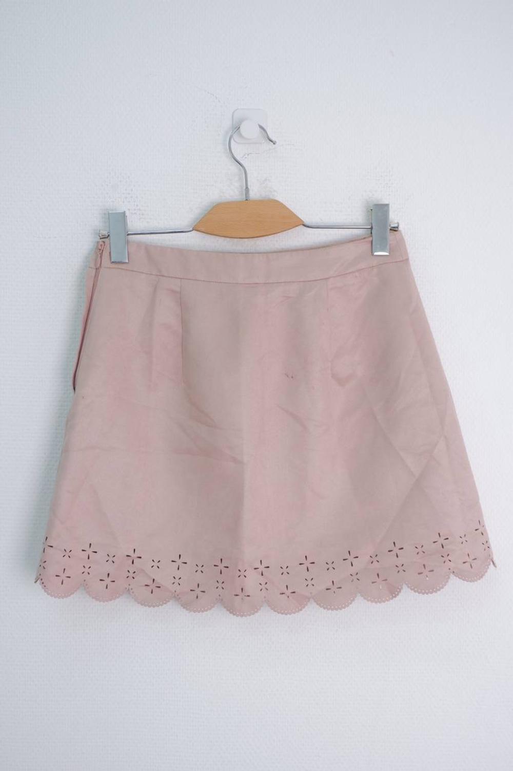 Юбка H&M приятного цвета 44 размер