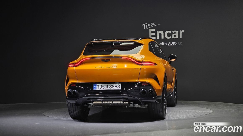 Aston Martin DBX 4.0 V8 707 (03.2023)