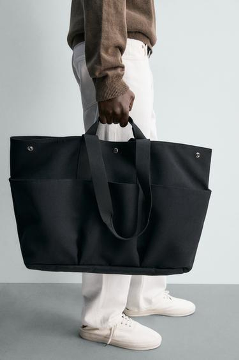 ZARA СУМКА ШОПЕР ИЗ ТЕХНО ТКАНИ, ЧЕРНЫЙ
