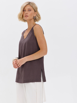 Удлиненный топ из льна с V-вырезом