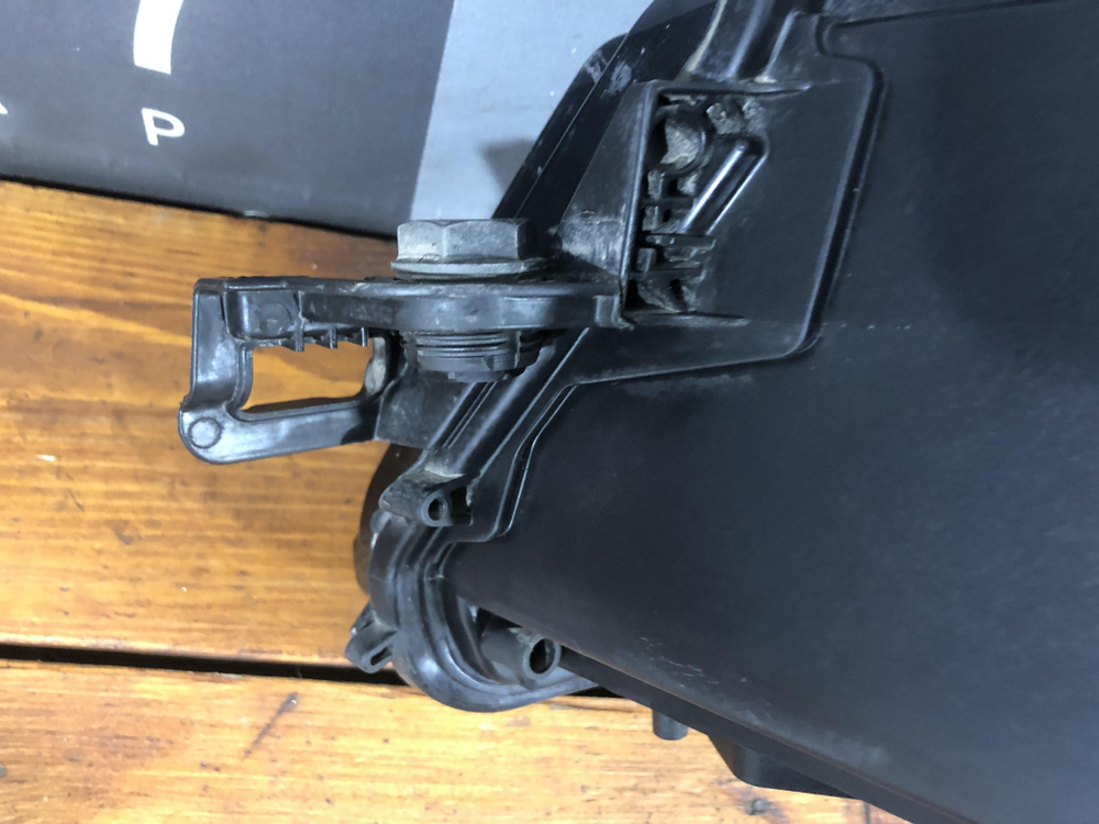 Фара правая галоген Skoda Karoq 17-нв Б/У Оригинал 57B941016A