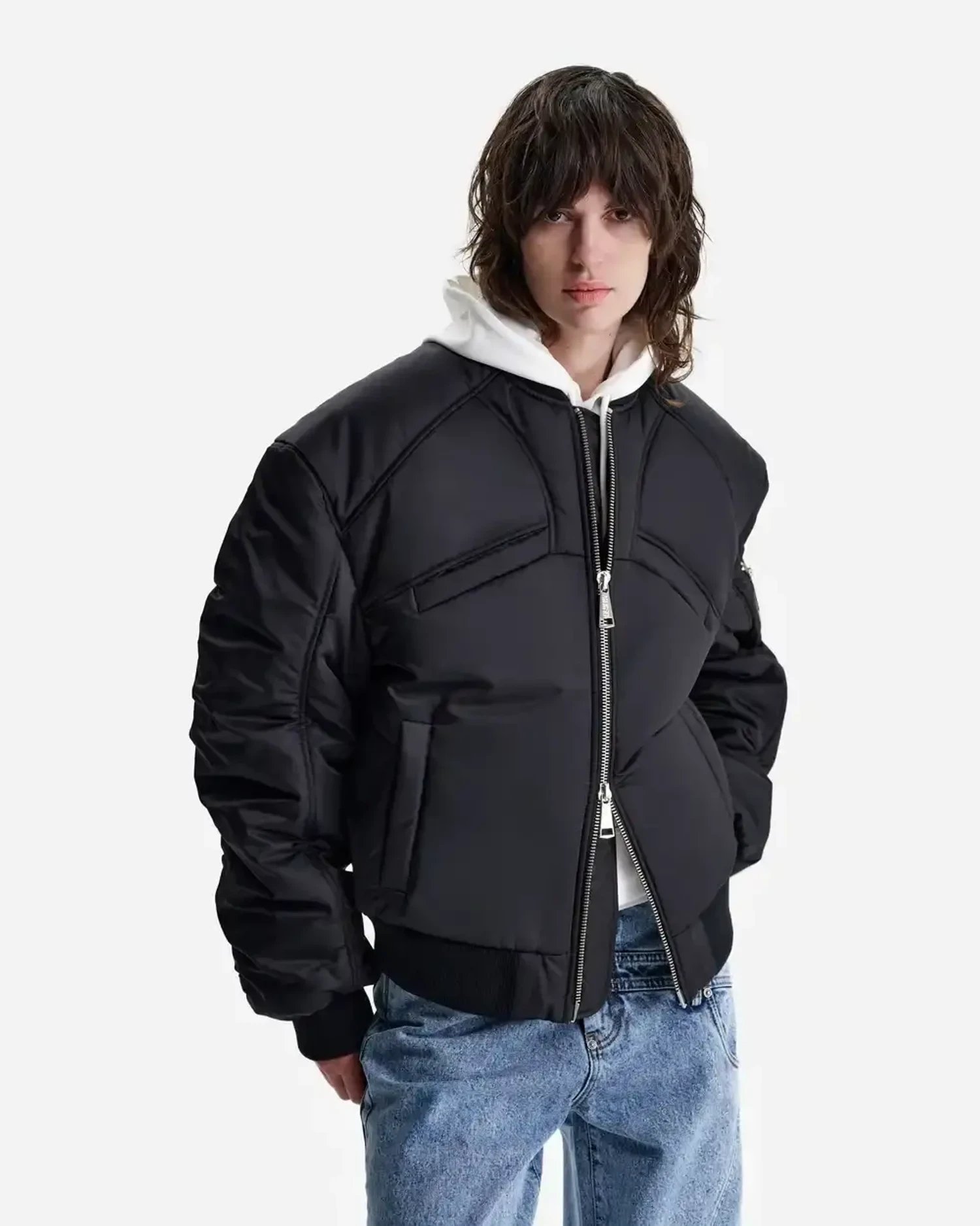 Бомбер из нейлона утепленный