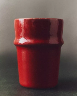 ZARA HOME ВАЗА С РЕЛЬЕФНЫМ УЗОРОМ И ЛАКИРОВАННОЙ ОТДЕЛКОЙ, КРАСНЫЙ