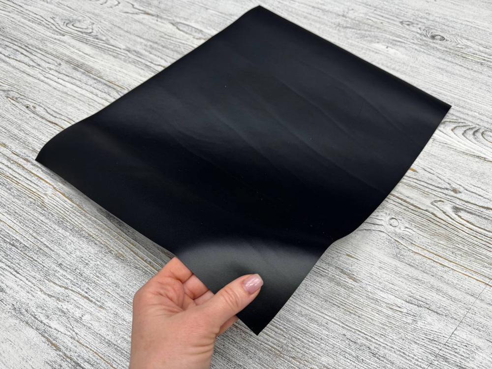 16 кв дм панель кожи растительного дубления черного цвета Prima Vision Nero (0,8-1,0 мм)