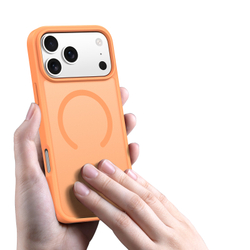 Матовый чехол оранжевого цвета с MagSafe для iPhone 17 Pro, серия Yind Series (Open Ring Version) от Dux Ducis