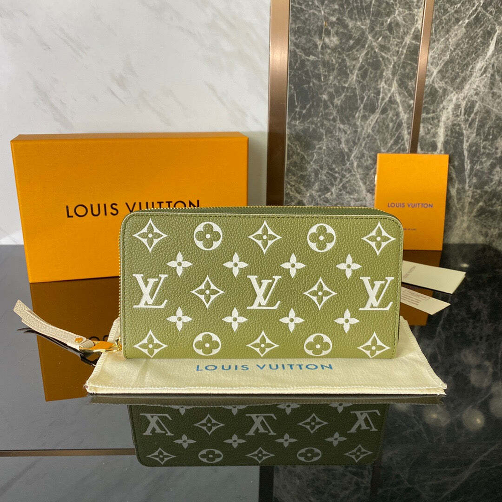 Louis Vuitton Zippy Wallet