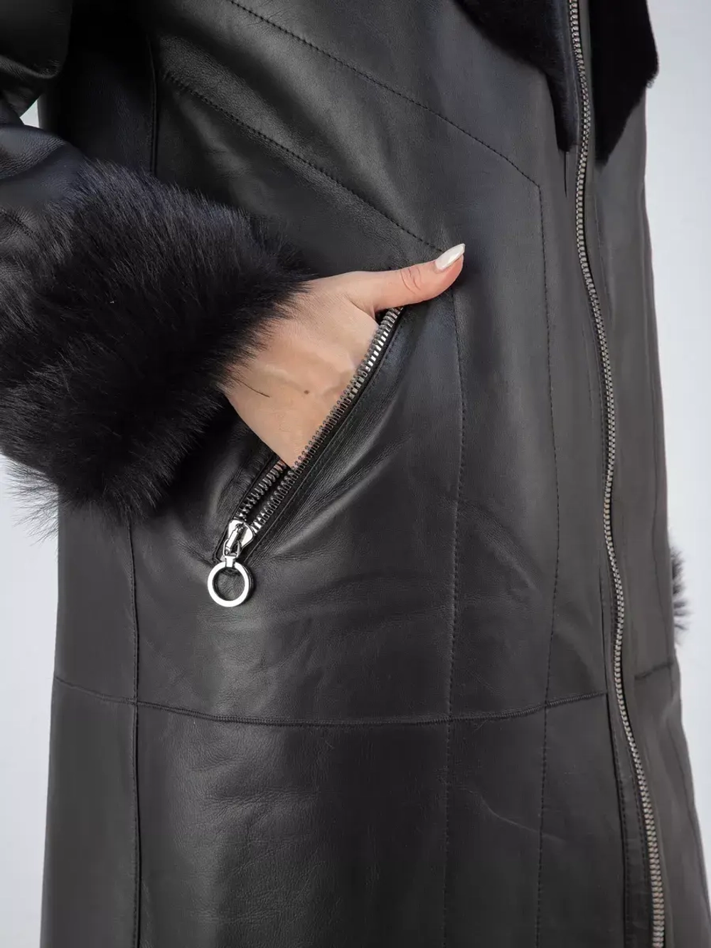 Дубленка зима натуральная с капюшоном длинная