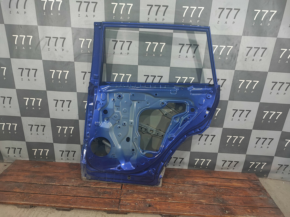 Дверь задняя правая Toyota RAV4 V (XA50) 18-нв Б/У Оригинал 670030R151