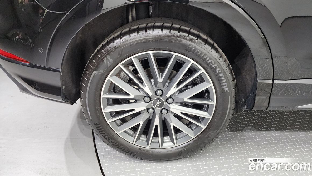 Audi Q3 (F3) 35 TDI Premium (02.2023)