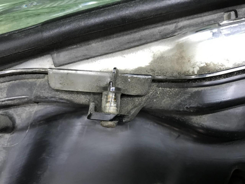 Битая Фара левая Toyota Land Cruiser 200 15-21 LED