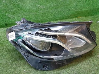 Битая Фара правая Mercedes E W213 (2016-2021) LED
