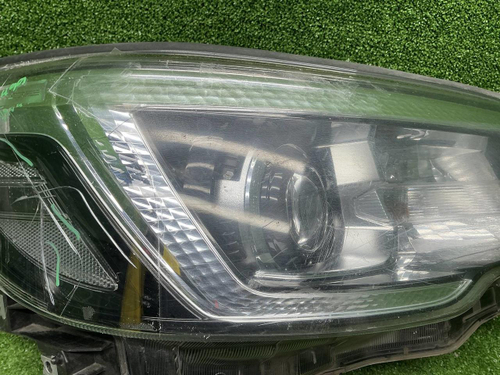 Фара правая Subaru Forester 5 SK (2018-2021) LED