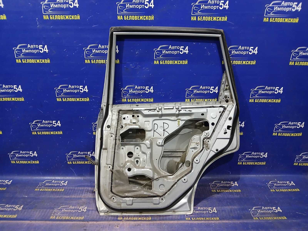 Дверь задняя правая NISSAN AD 2001