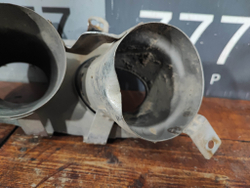 Насадка глушителя левая Geely Tugella 22-нв Б/У Оригинал 6044117700