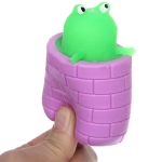 Игрушка «Лягушка в колодце», 6,5*6 см, микс СТИКЕР НА ВЛОЖЕНИЕ