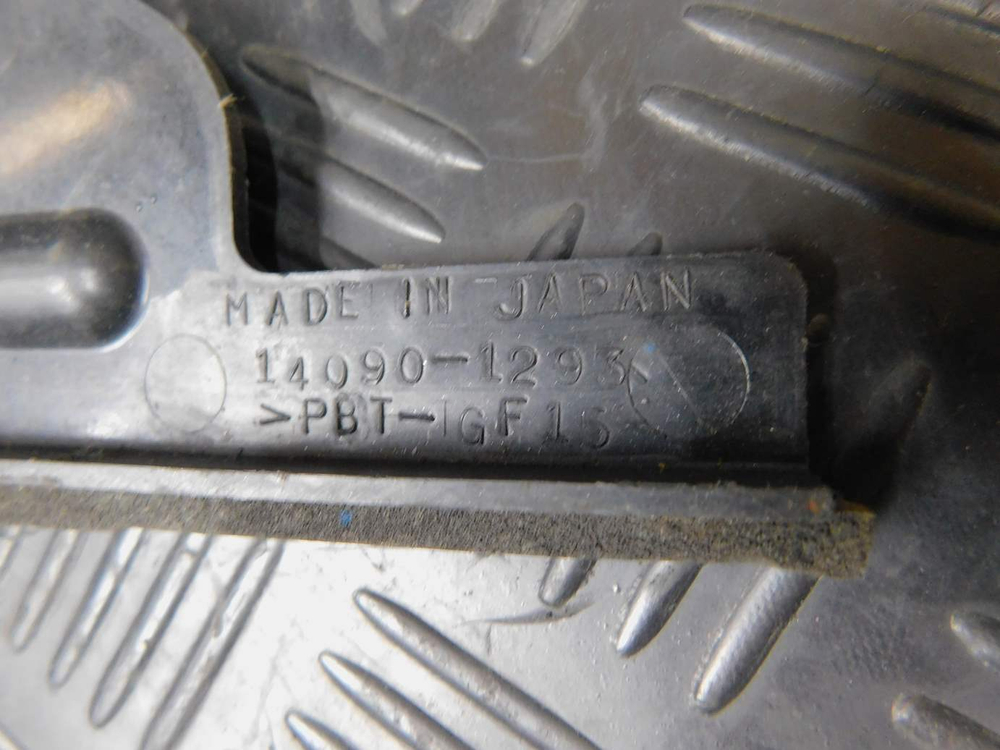 Пластик внутренни Kawasaki ZZR 400 98 14090-1293 053084