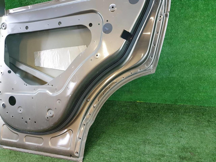 Дверь задняя правая Range Rover Vogue 4 L405 12-22