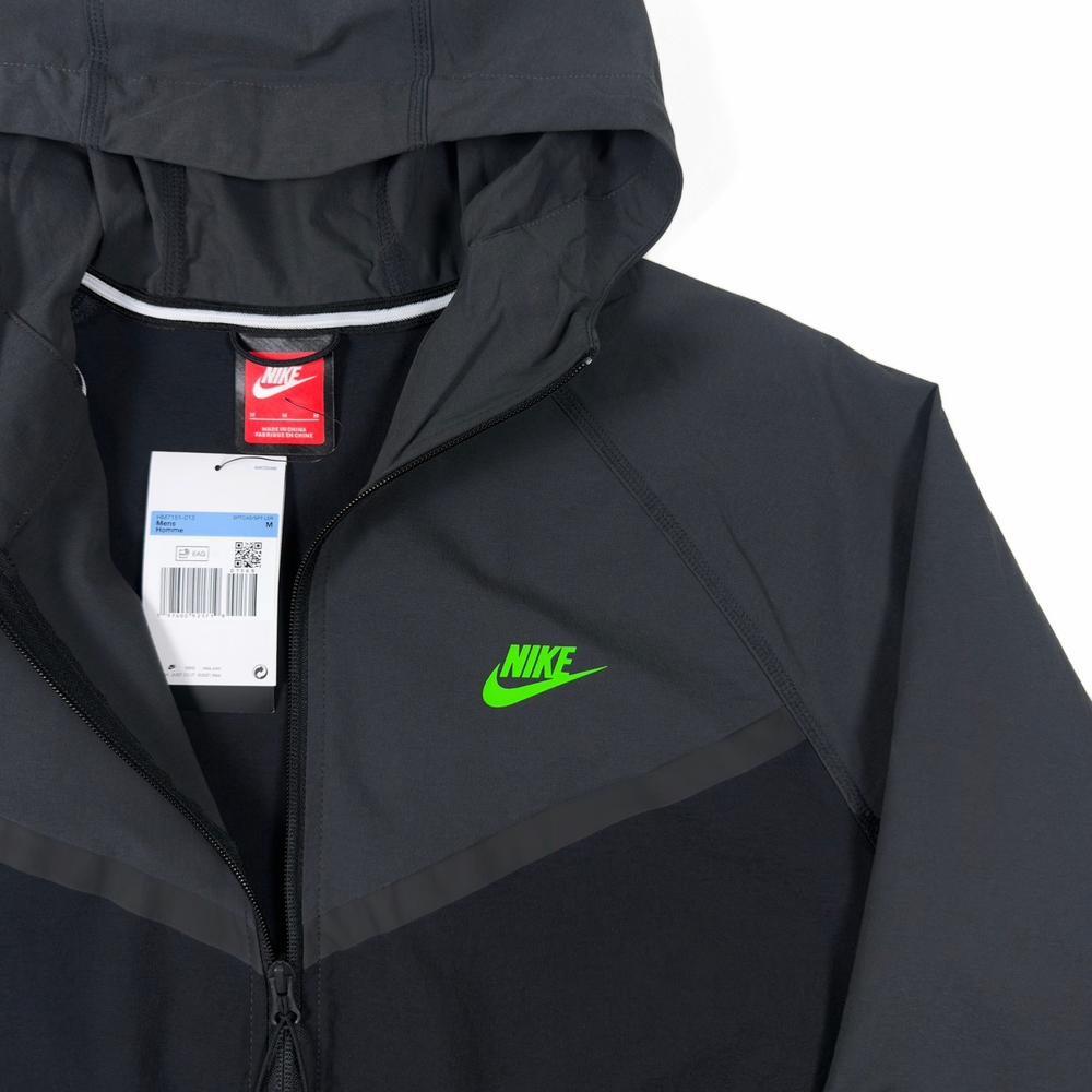 Куртка Nike Tech