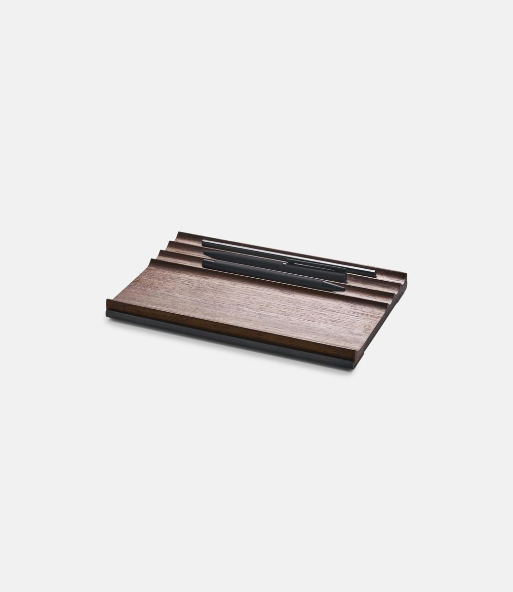 NOOE Exhibit Walnut — настольный органайзер