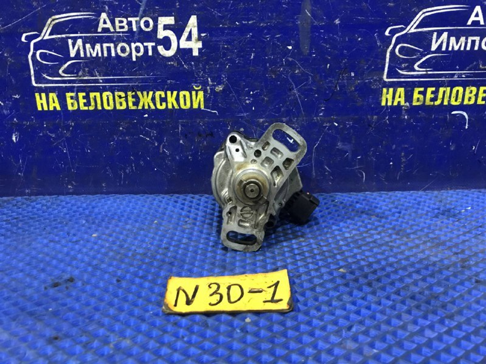 Трамблер NISSAN R’NESSA 1999