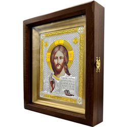 Спас Вседержитель. Икона Иисуса Христа в серебряном окладе.