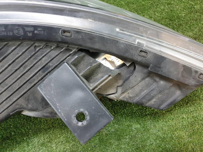 Битая Фара левая Hyundai Solaris 2 (2017-2020) галоген