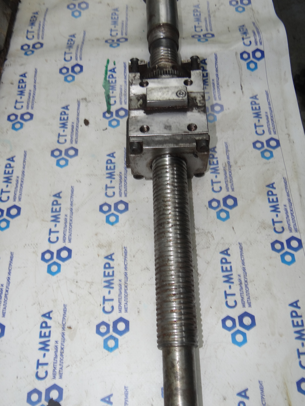 Шарико-винтовая пара ШВП L=720мм L резьбы=370мм d40 шаг 5мм в сборе с корпусом гайки